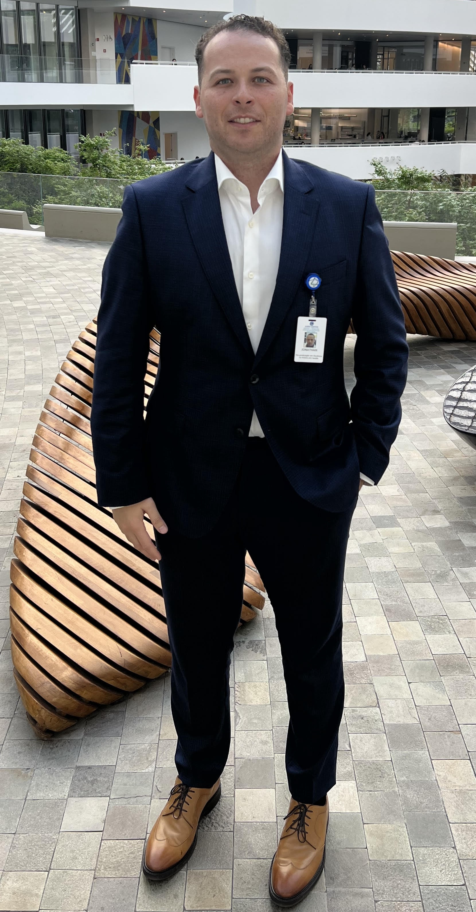 Dr. Jonathan Assumpção